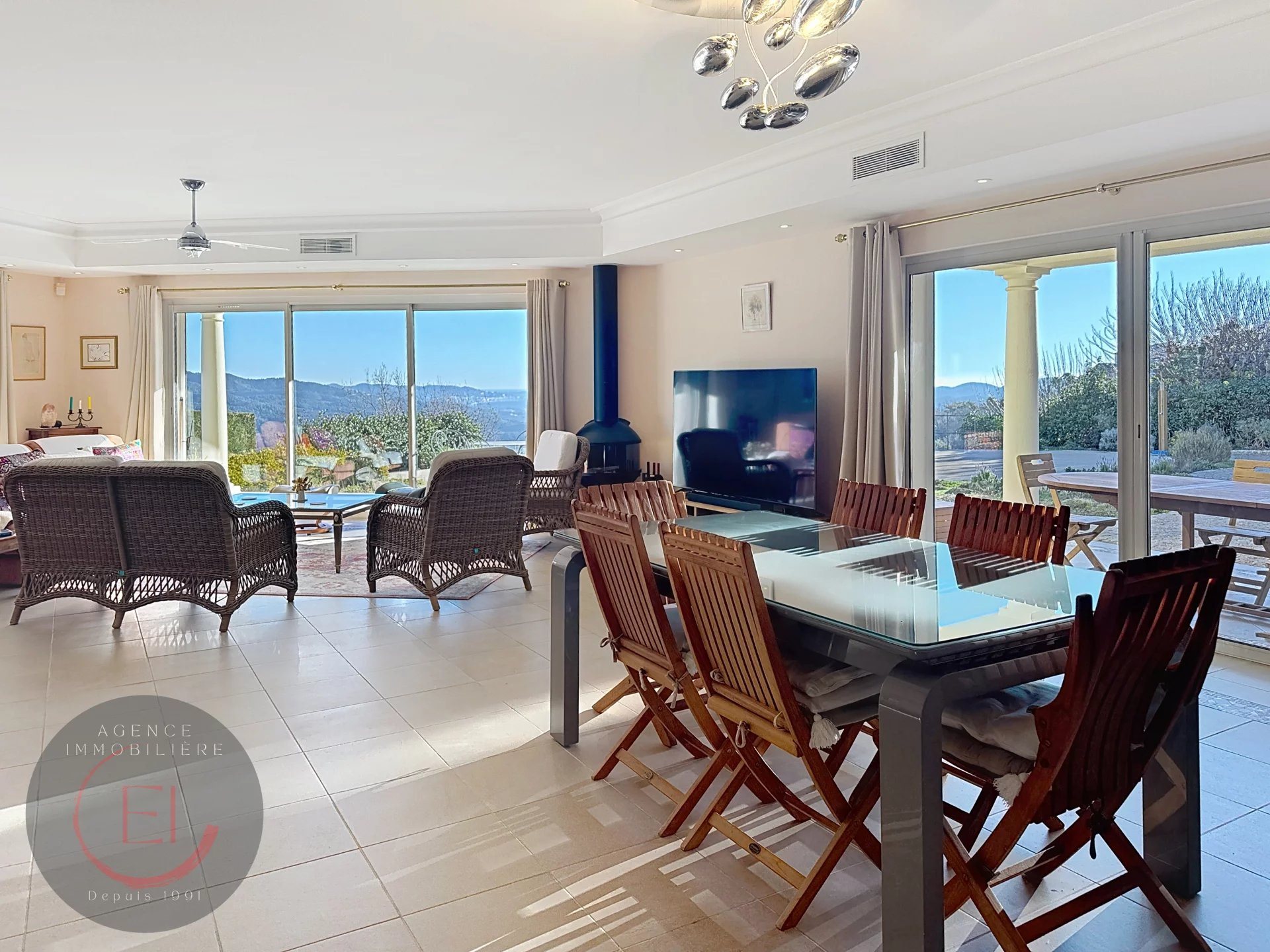 Maison à vendre, 211m², Les Adrets-de-l'Estérel
