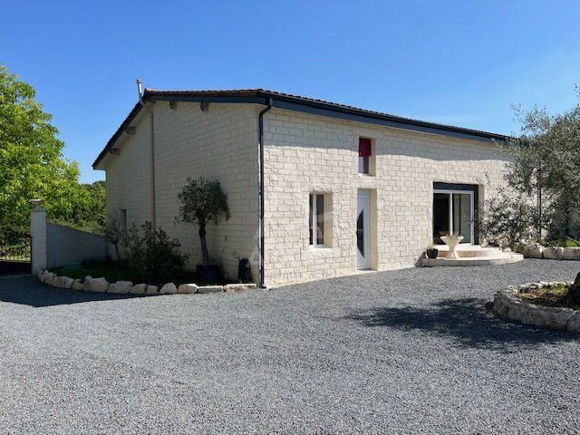 Maison à vendre, 220m², Gond-Pontouvre