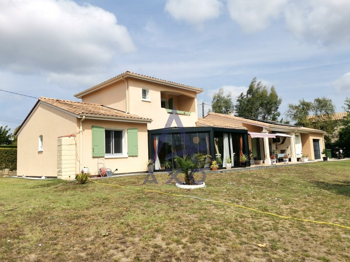 Maison à vendre, 151m², Villefranche-de-Lonchat