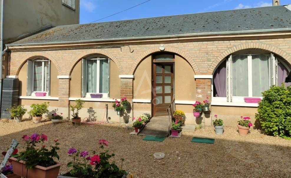 Maison à vendre, 321m², La Flèche