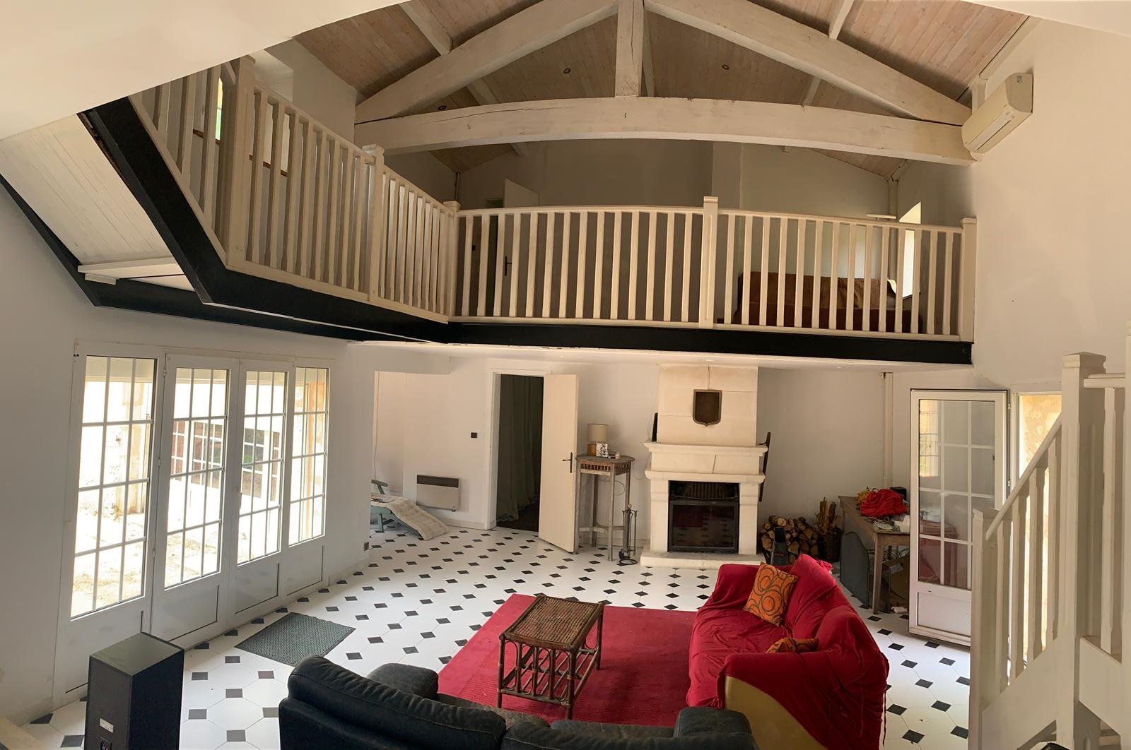 Maison à vendre, 320m², Villegouge