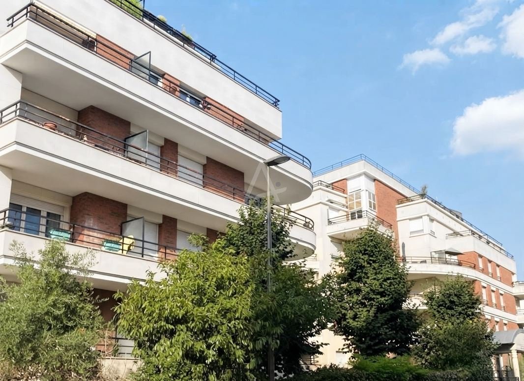 Appartement à vendre, 77m², Suresnes
