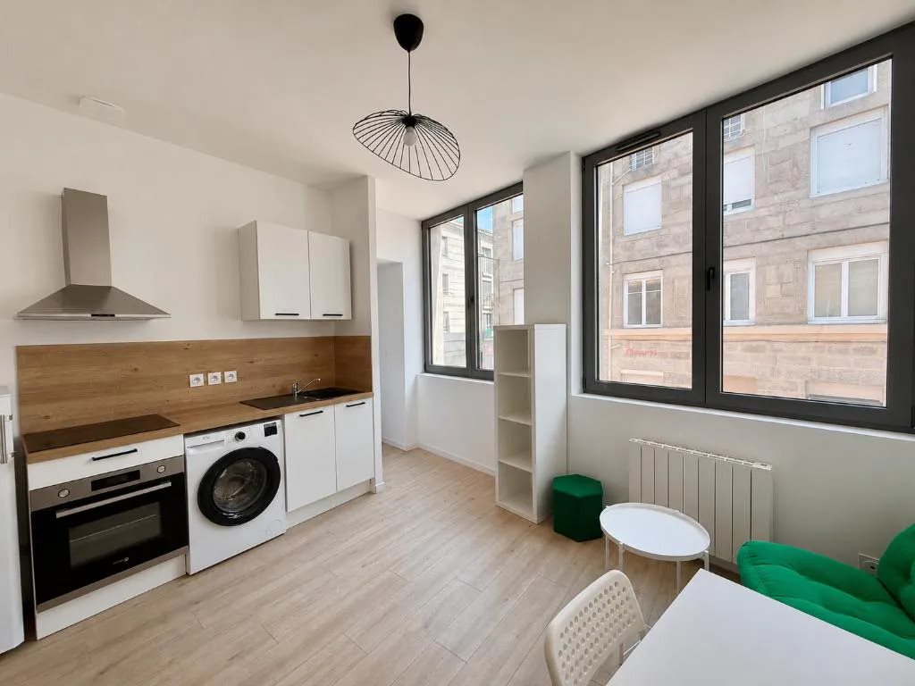 Appartement à louer, 27m², Saint-Etienne