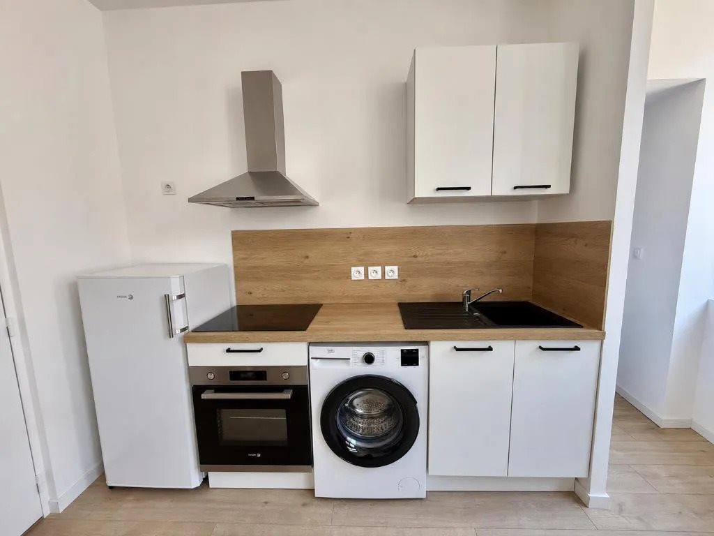 Appartement à louer, 27m², Saint-Etienne