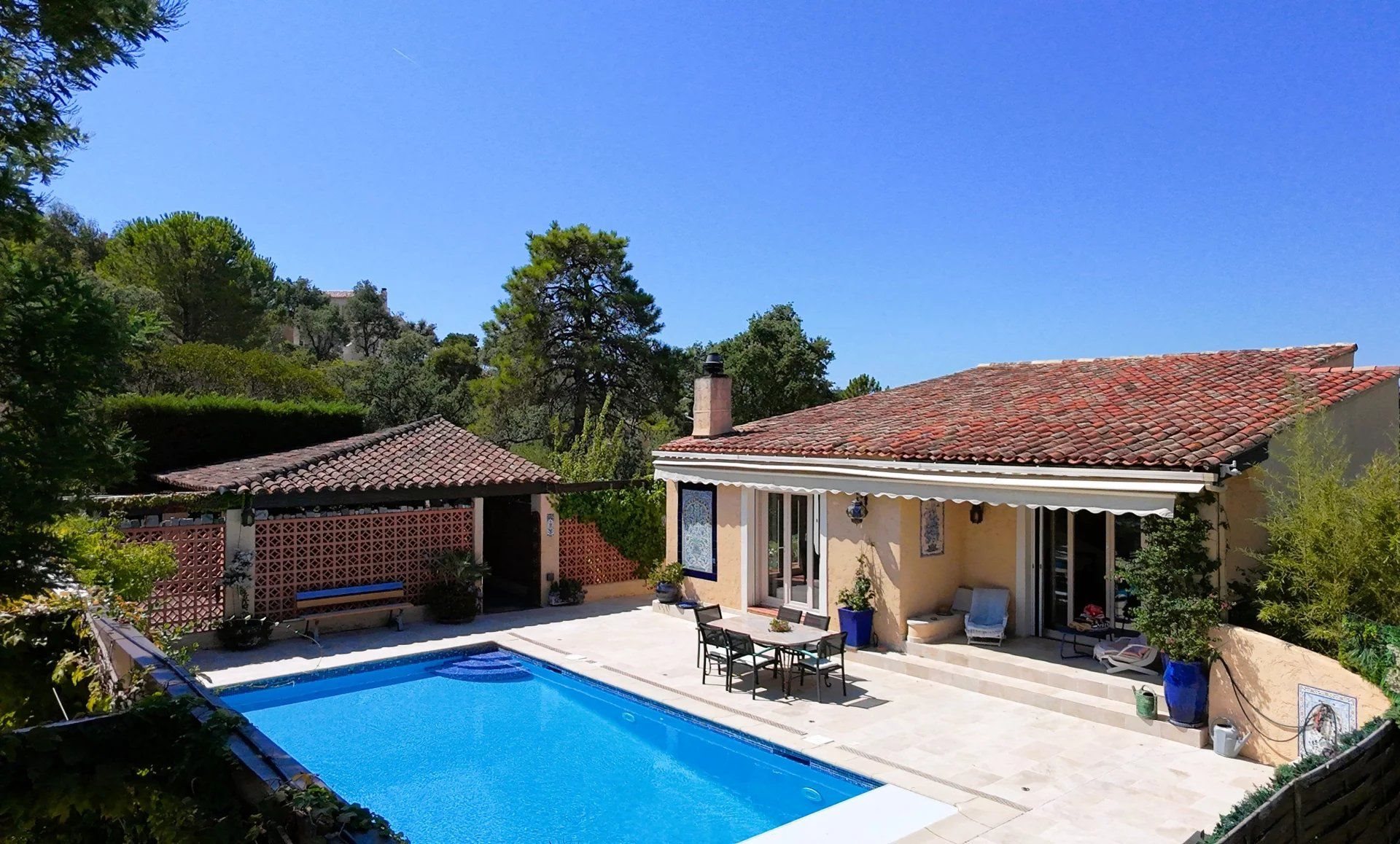 Maison à vendre, 198m², La Londe-les-Maures