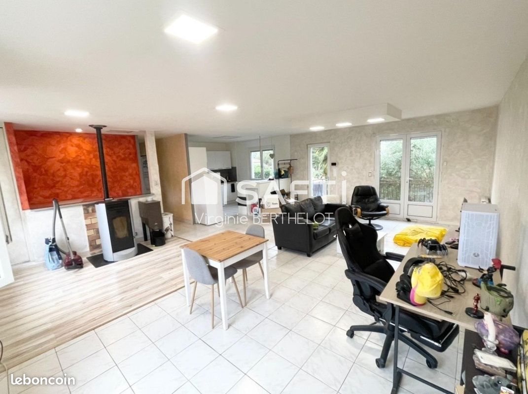 Maison à vendre, 137m², Azay-le-Brûlé