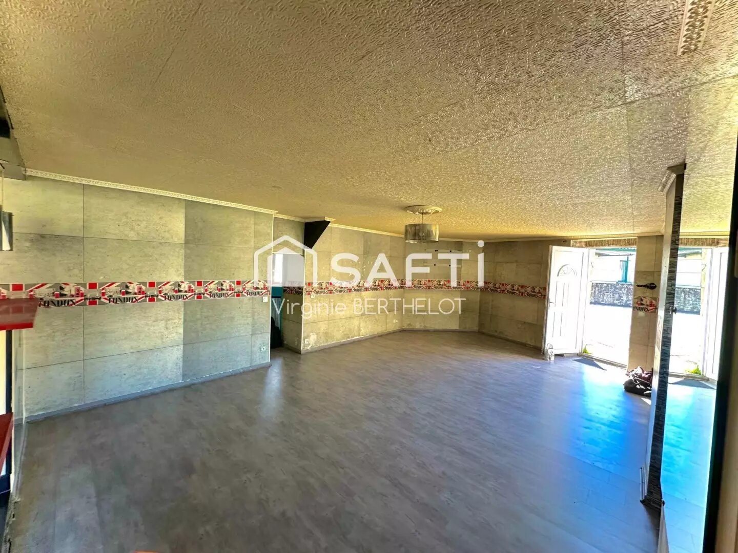 Maison à vendre, 165m², Bressuire