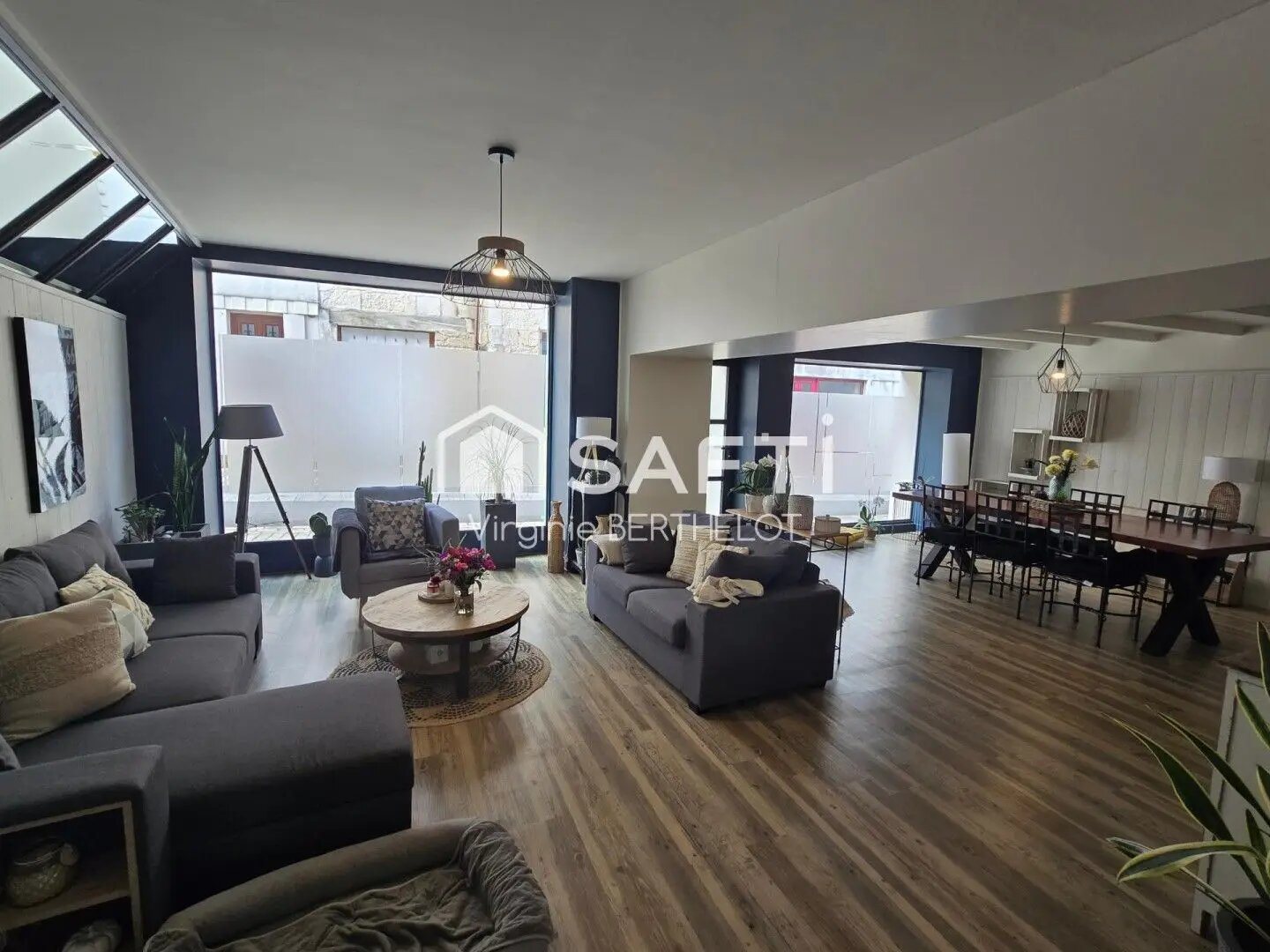 Maison à vendre, 175m², Champdeniers-Saint-Denis