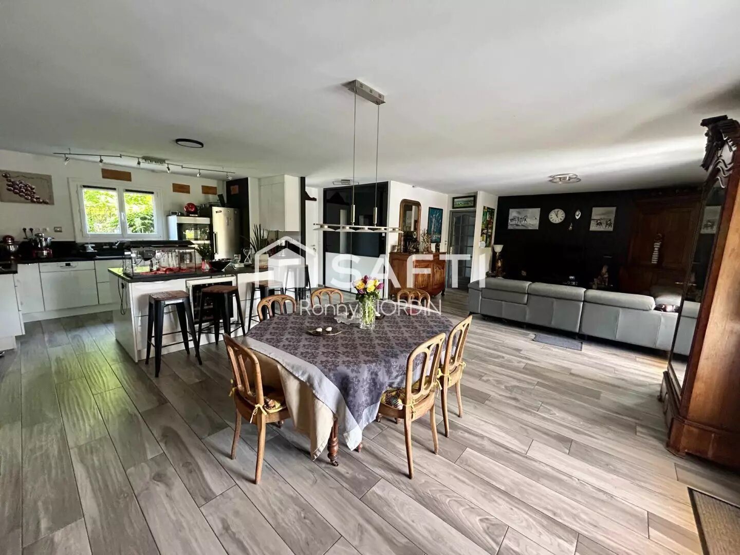 Maison à vendre, 144m², Lamothe-Montravel