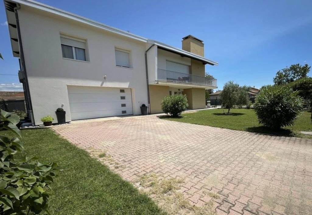 Maison à vendre, 200m², Malissard