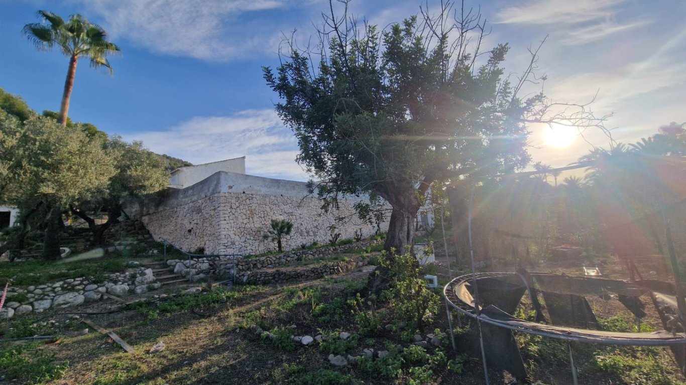 Purchase: House (03730) - View 6