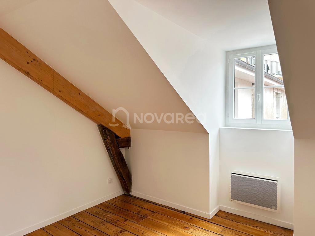 Appartement à louer, 28m², Pau