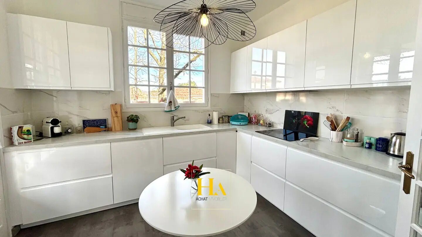 Maison à vendre, 130m², Mours-Saint-Eusèbe