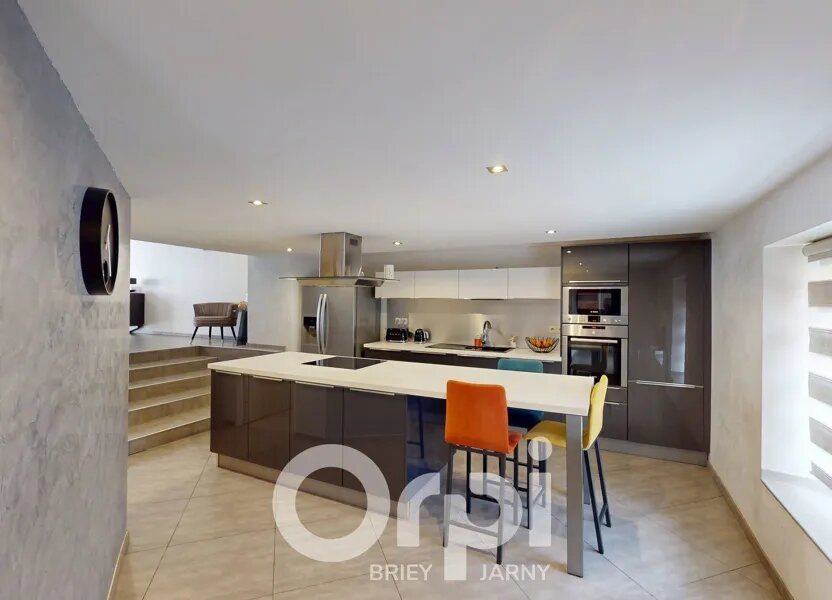 Maison à vendre, 243m², Avril