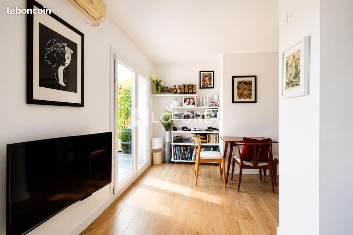 Appartement à louer, 45m², Antibes