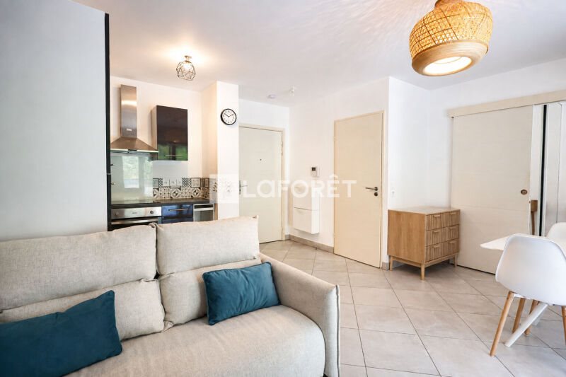 Appartement à louer, 41m², Valbonne
