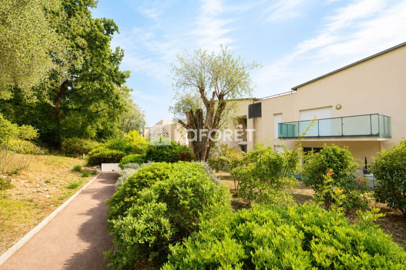 Appartement à louer, 41m², Valbonne