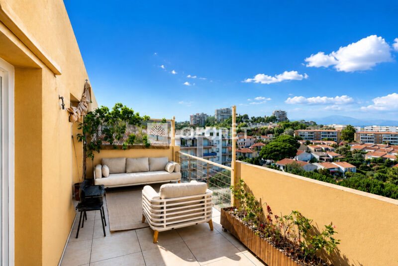 Appartement à louer, 45m², Antibes