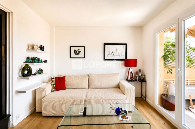 Appartement à louer, 45m², Antibes