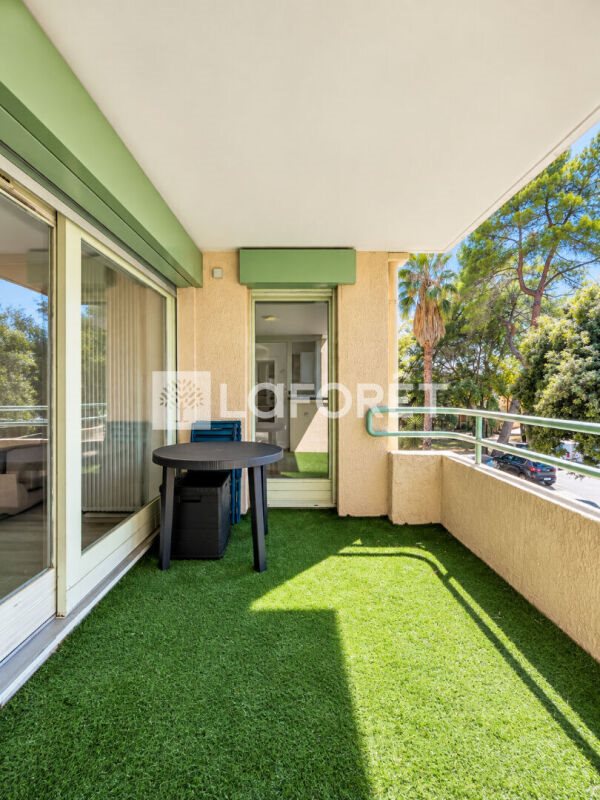 Appartement à louer, 55m², Valbonne