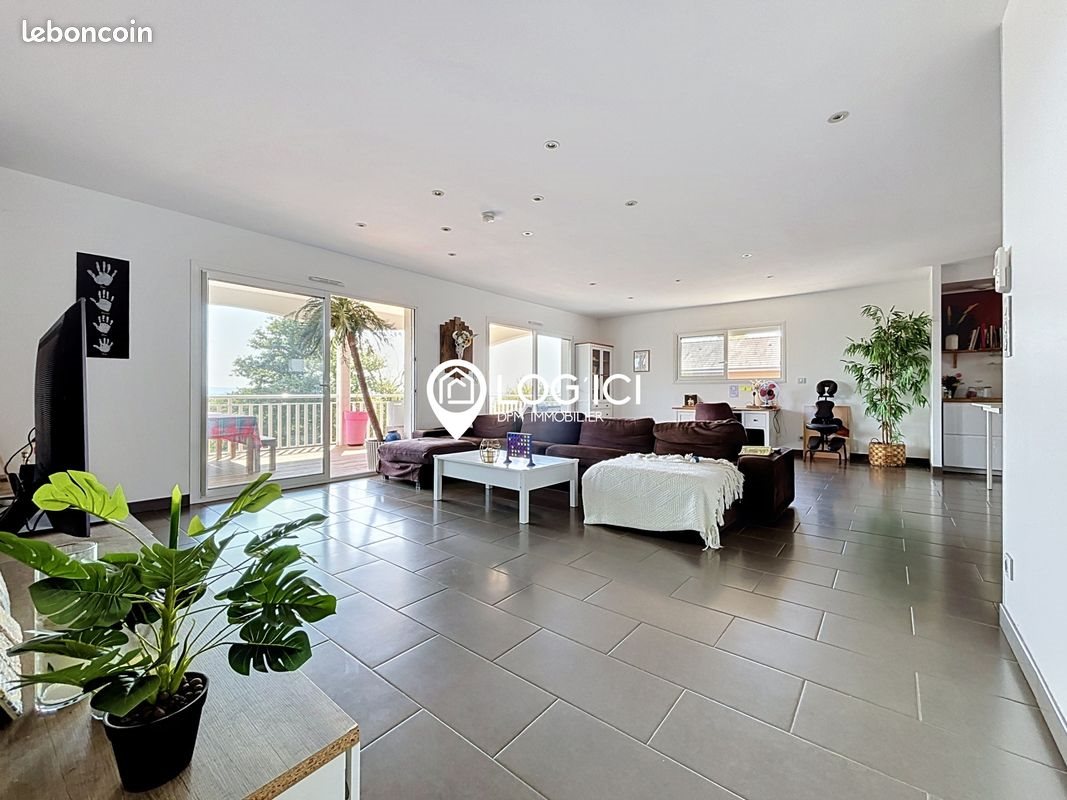 Maison à vendre, 133m², Cescau