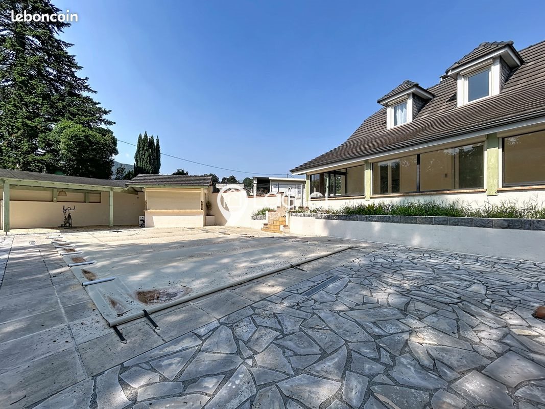 Maison à louer, 135m², Asson
