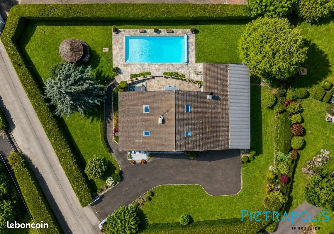 Maison à vendre, 173m², Saint-Genis-Pouilly
