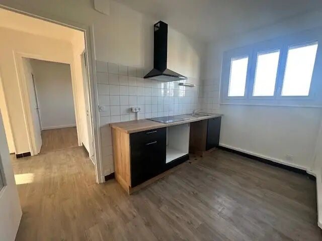 Appartement à louer, 64m², Roussillon