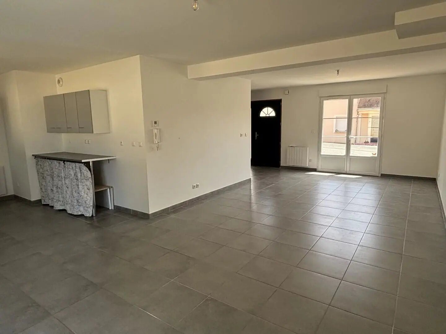Maison à louer, 137m², Fontaine-la-Guyon