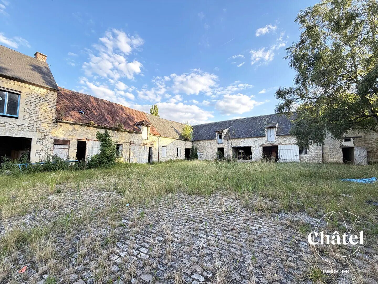 Maison à vendre, 1000m², Nanteuil-le-Haudouin