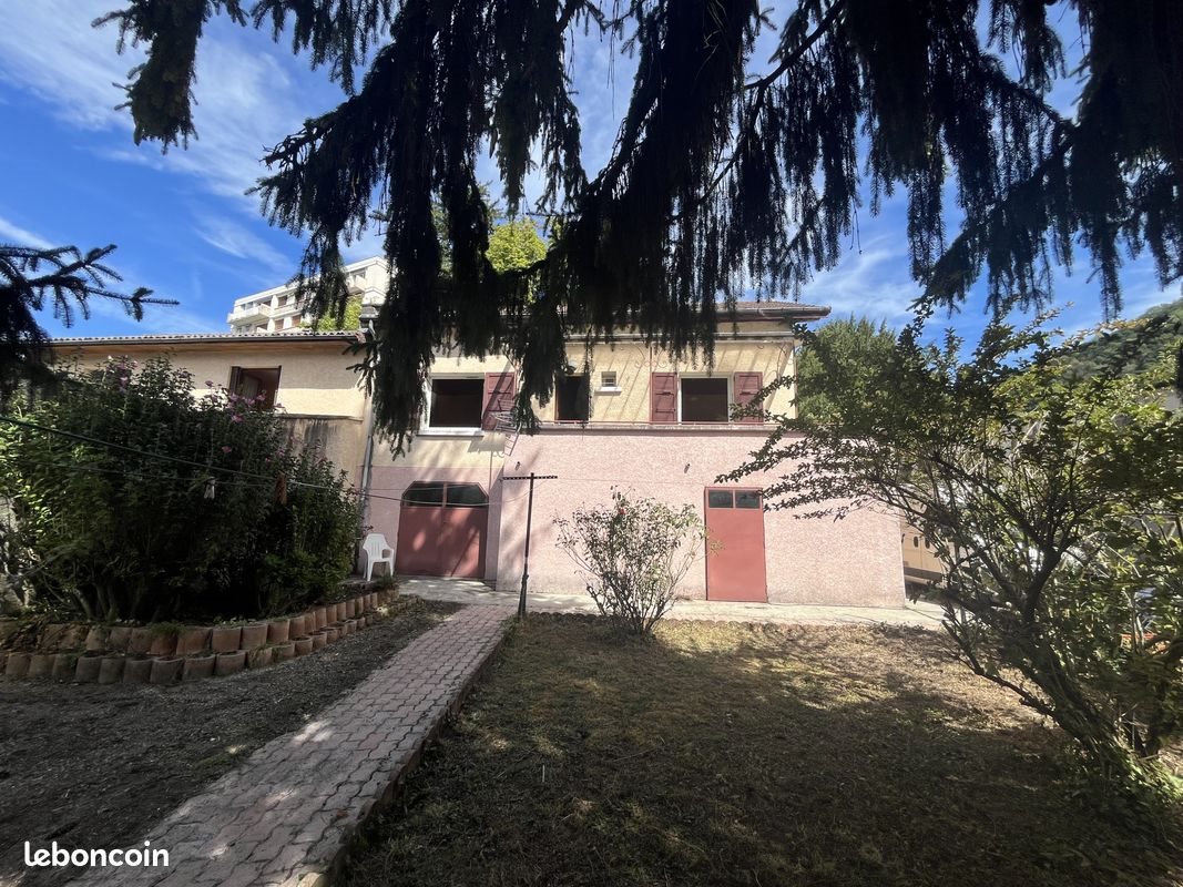 Maison à vendre, 76m², Gières