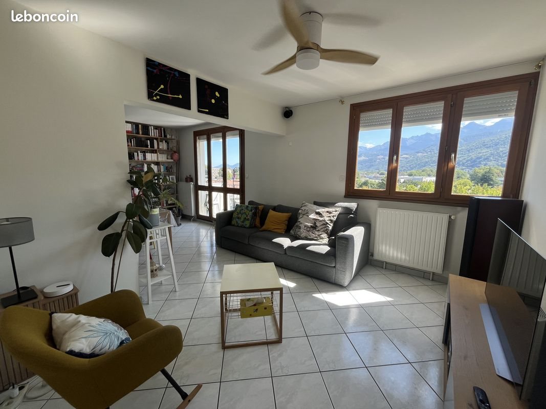 Appartement à louer, 104m², Saint-Martin-d'Hères