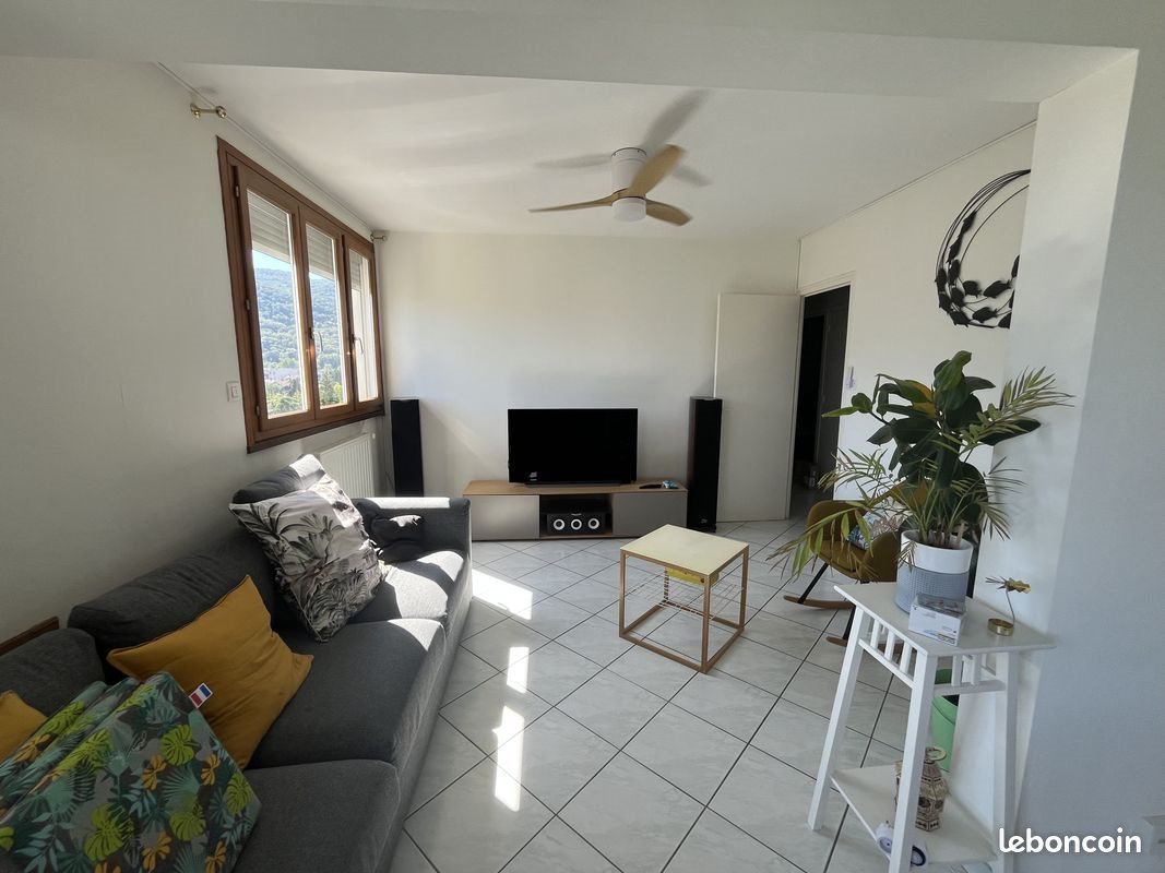 Appartement à louer, 104m², Saint-Martin-d'Hères