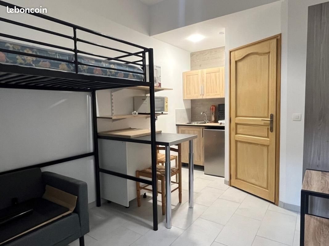 Appartement à louer, 11m², Istres