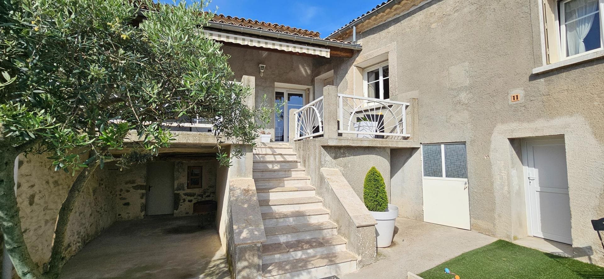 Maison à vendre, 150m², Saint-Etienne-les-Orgues