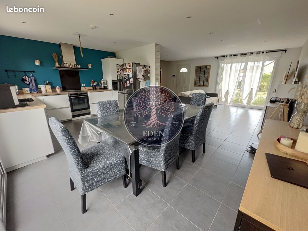 Maison à vendre, 127m², Tréon