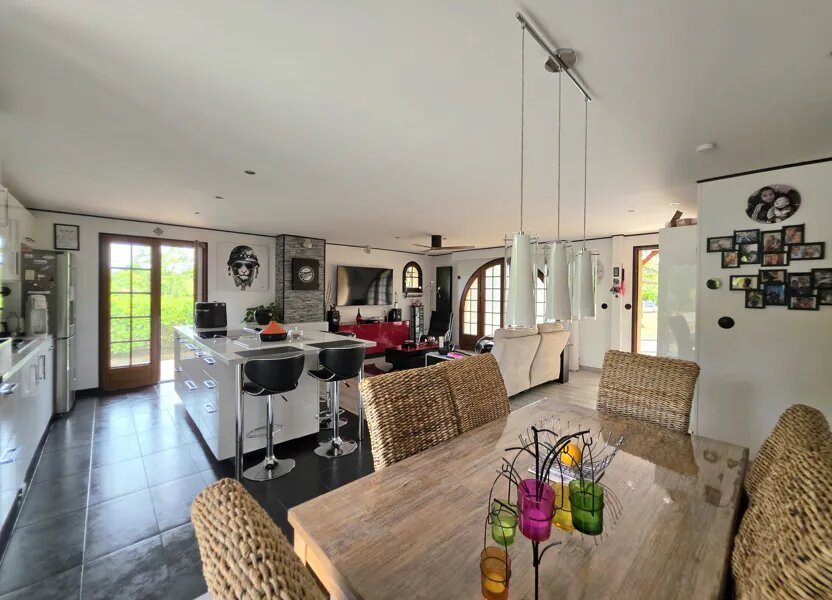Maison à vendre, 109m², Saint-Pey-de-Castets