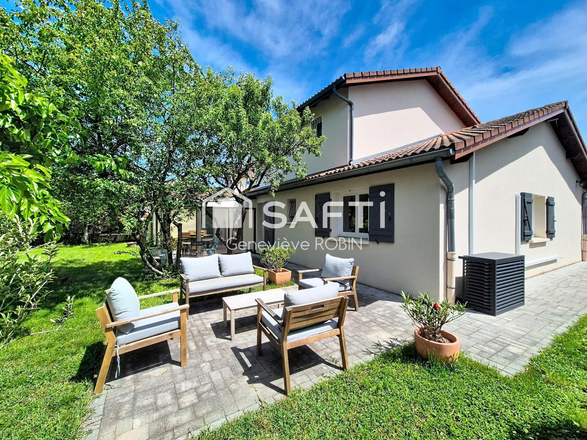 Maison à vendre, 148m², Sainte-Consorce
