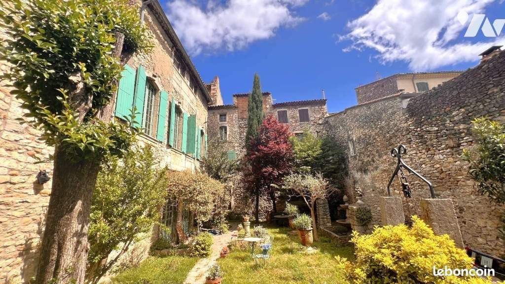 Maison à vendre, 464m², Bourg-Saint-Andéol