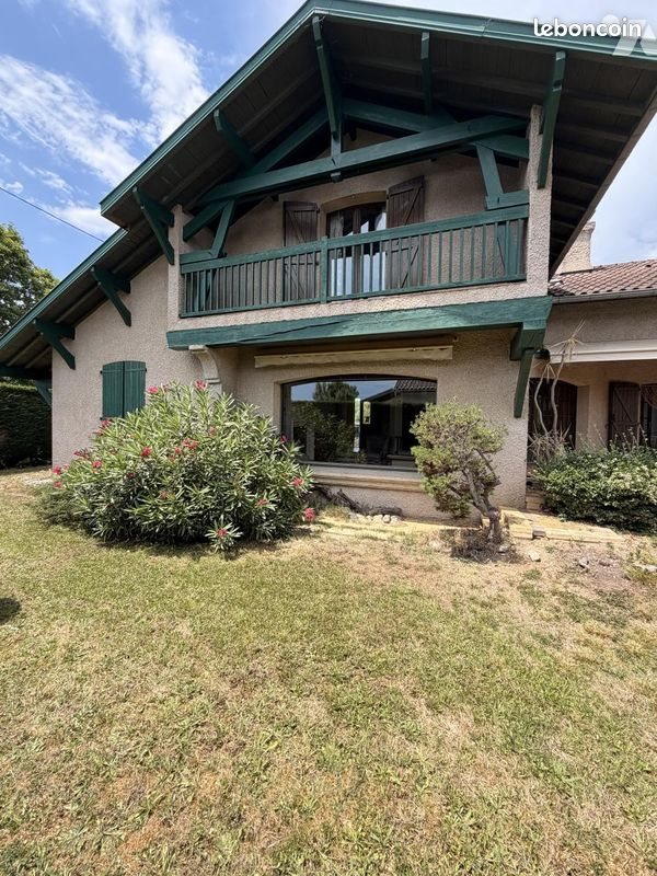 Maison à vendre, 188m², Laloubère