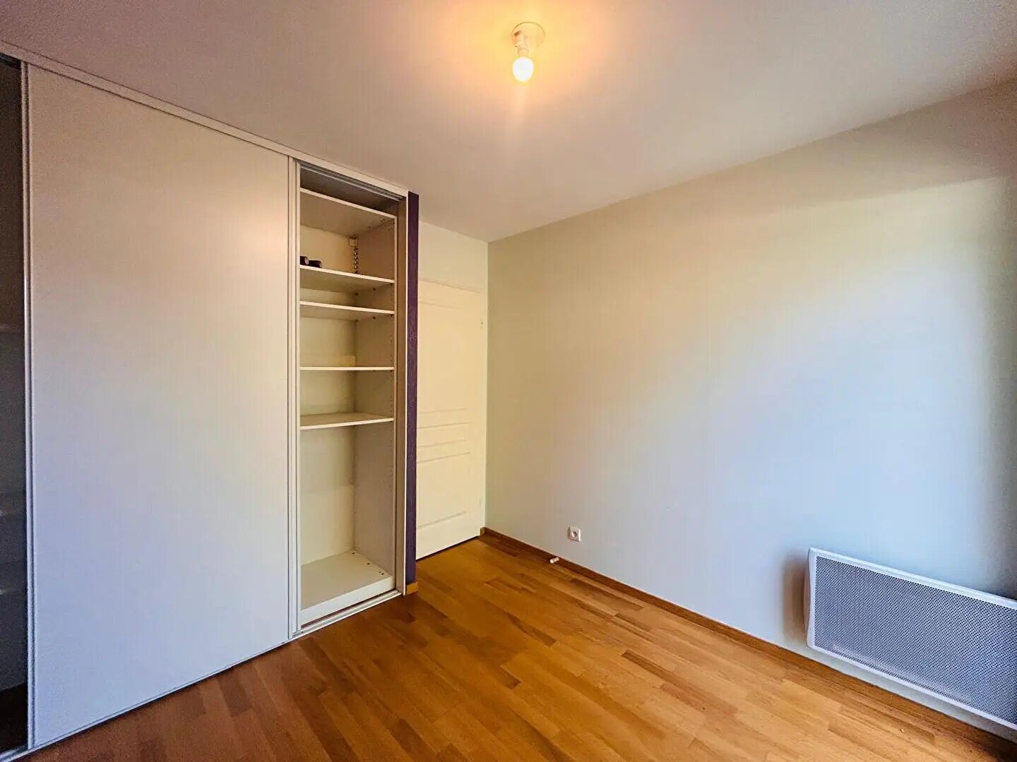 Appartement à vendre, 73m², Méry