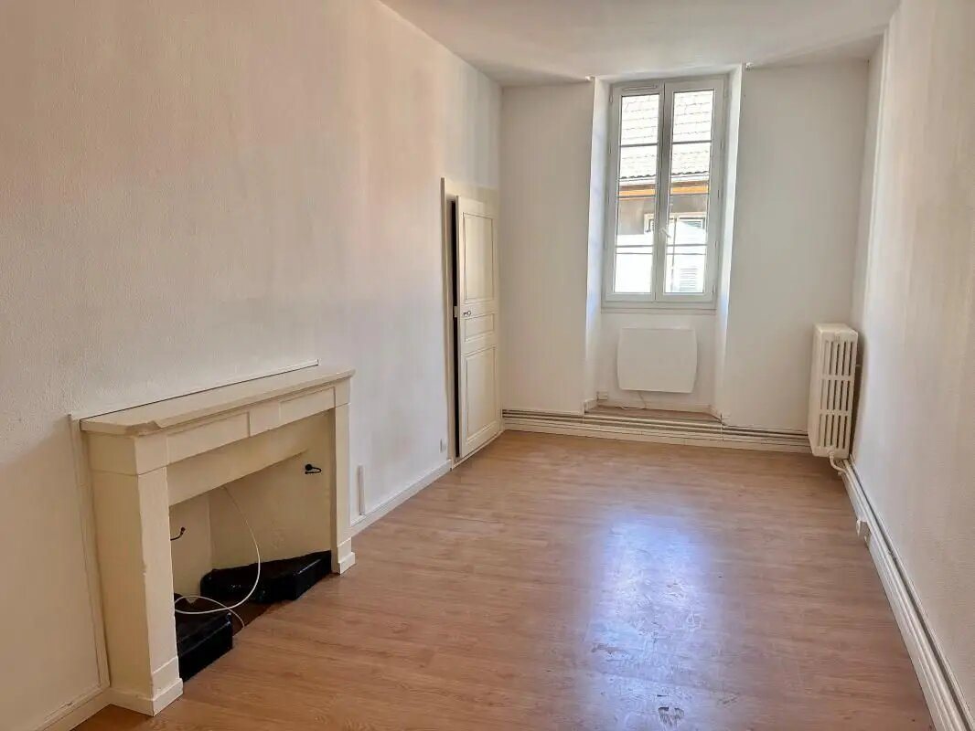 Appartement à louer, 119m², Yenne