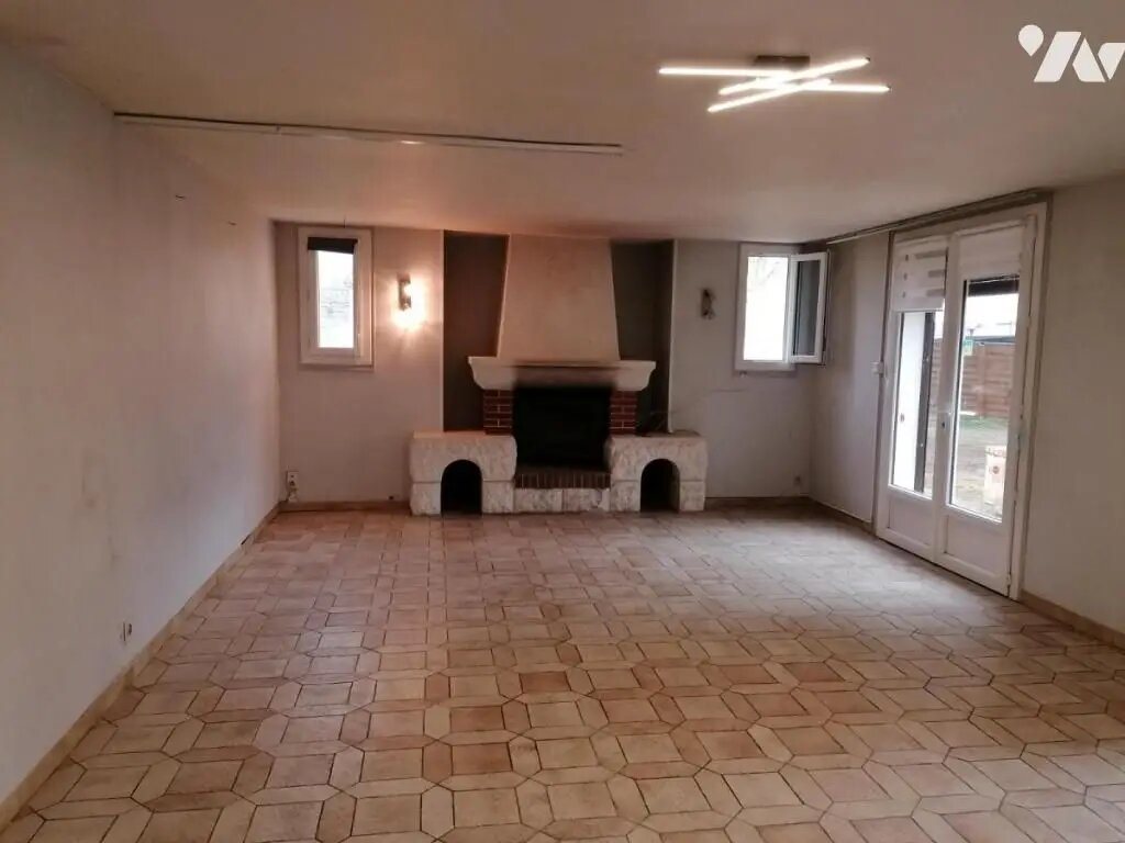 Maison à vendre, 137m², La Celle-Saint-Avant