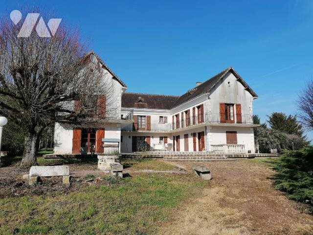 Maison à vendre, 370m², Marcé-sur-Esves