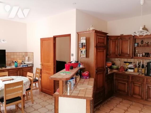Maison à vendre, 370m², Marcé-sur-Esves