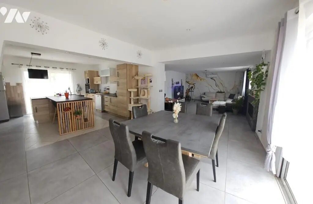Maison à vendre, 138m², Lézignan-la-Cèbe