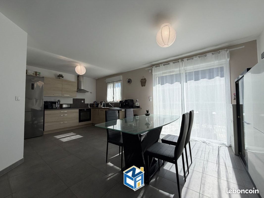 Maison à vendre, 87m², Chargé
