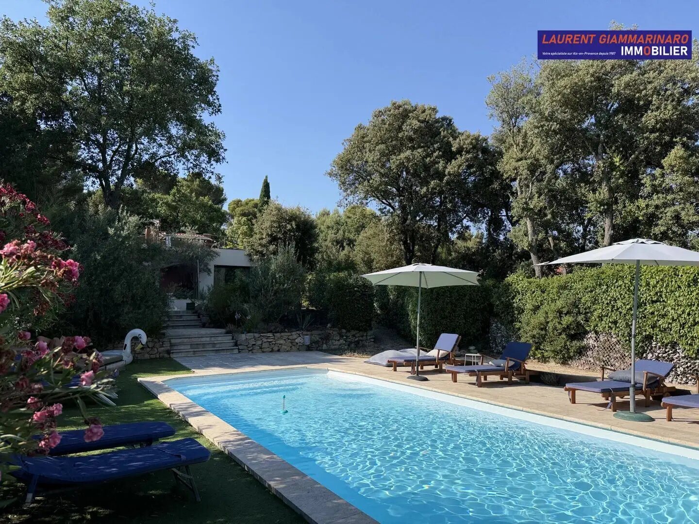 Maison à vendre, 267m², Saint-Marc-Jaumegarde