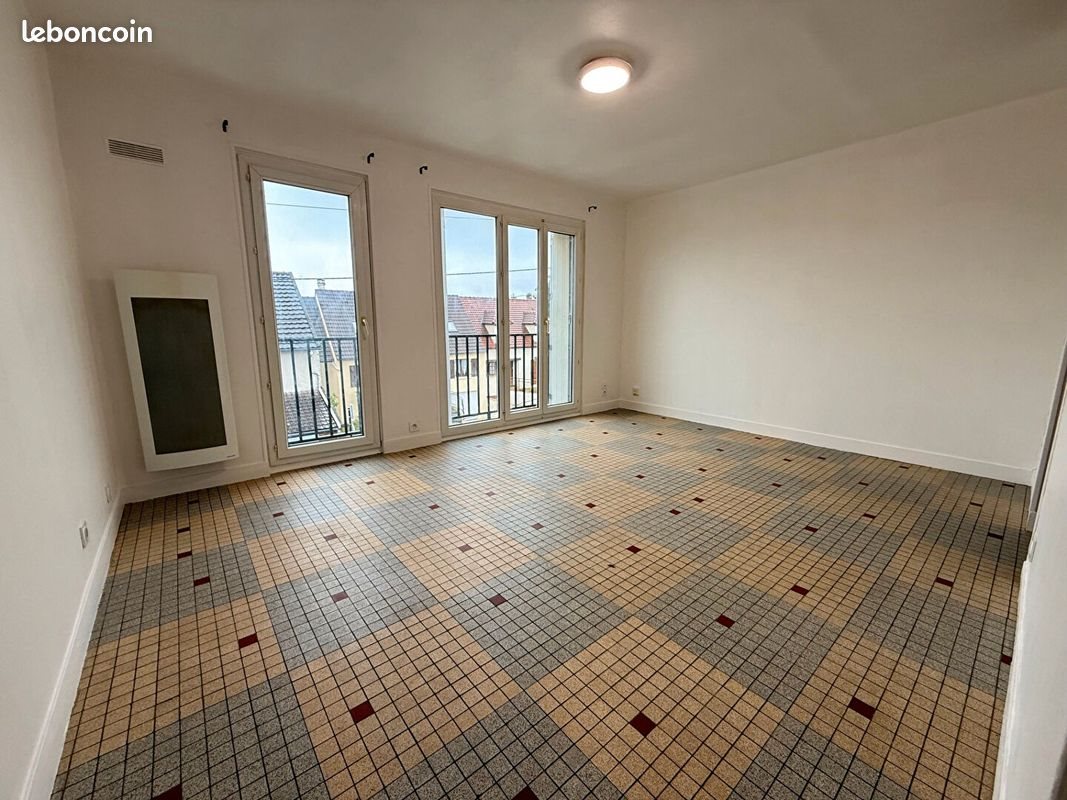 Appartement à louer, 26m², Brétigny-sur-Orge