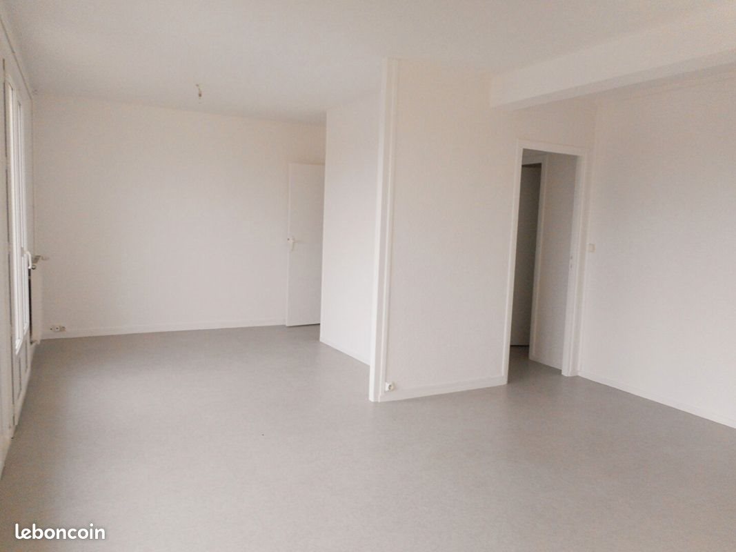 Appartement à louer, 70m², Le Manoir